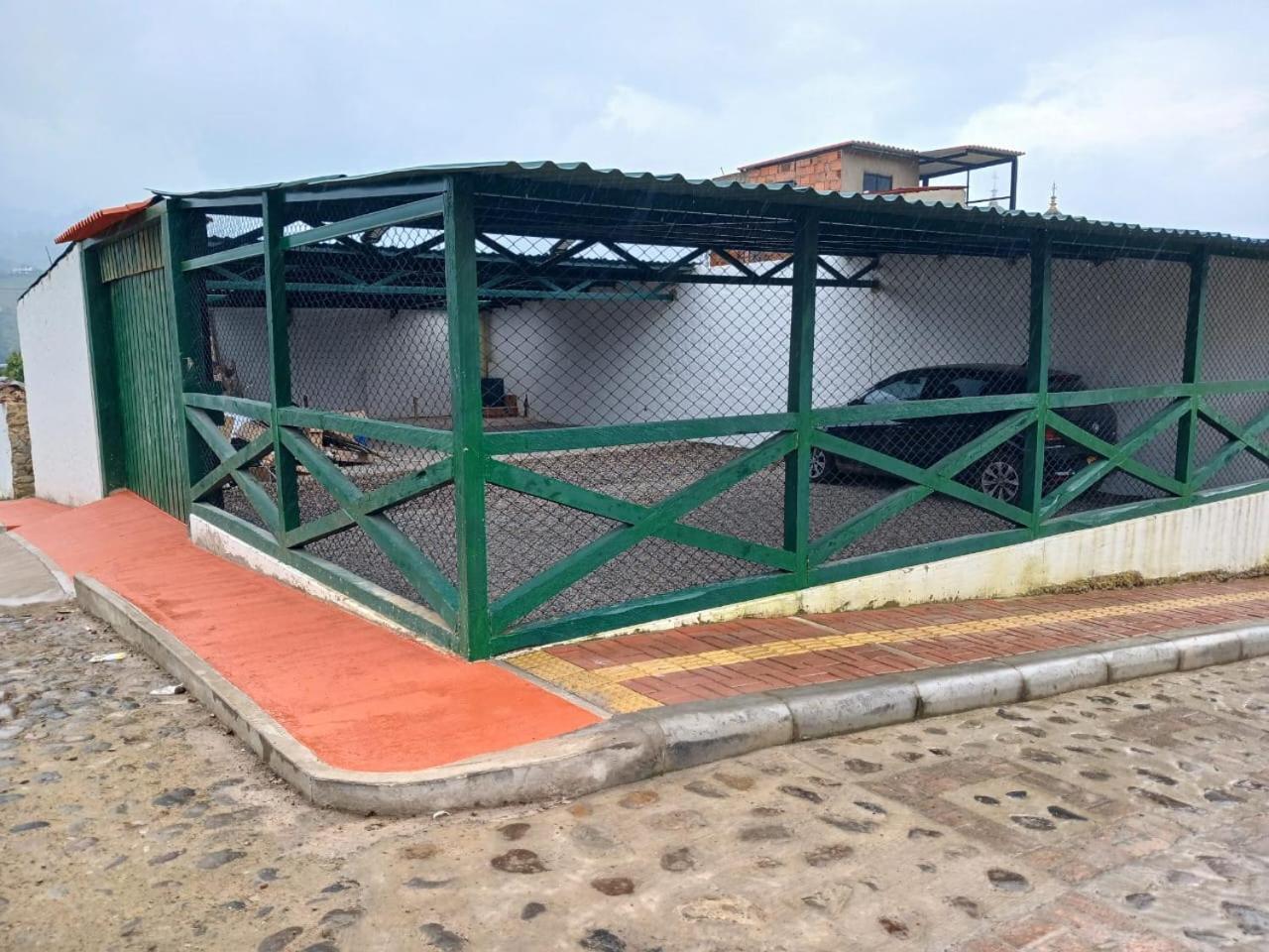 Hotel Santino Jenesano Buitenkant foto